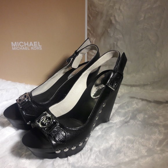 Michael Kors Shoes - NWOT  Michael Kors Shoes Charm Sling